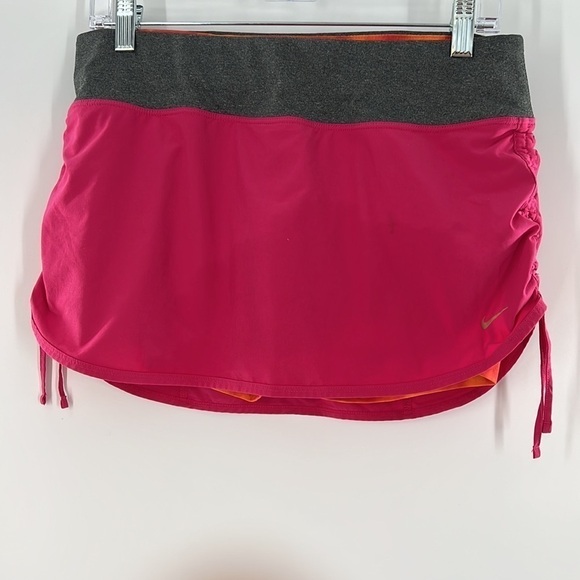 NIKE DRIFIT RUNNING  SKORT SKIRT PINK GRAY MEDIUM - Picture 1 of 10